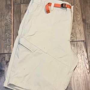 Basin & Range outdoor shorts. Size 38.